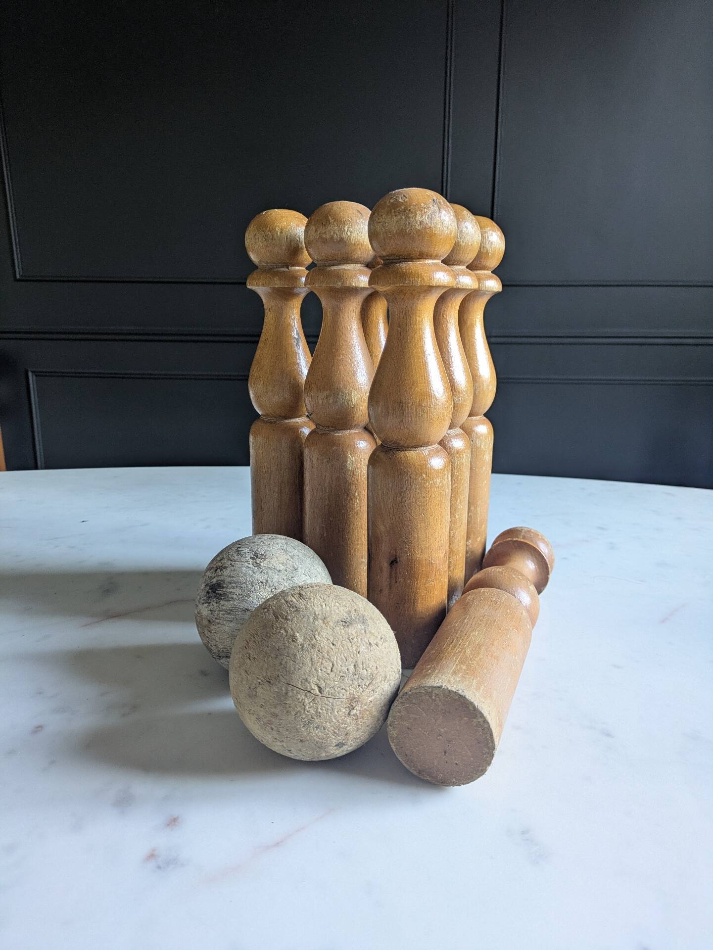 Old bowling game