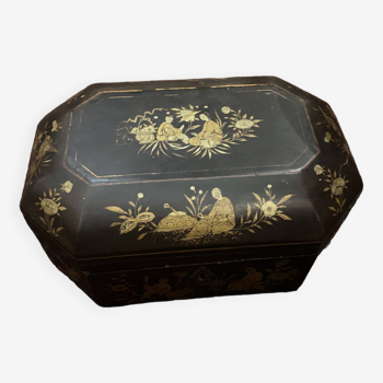 Chinese lacquer box