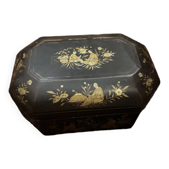 Chinese lacquer box