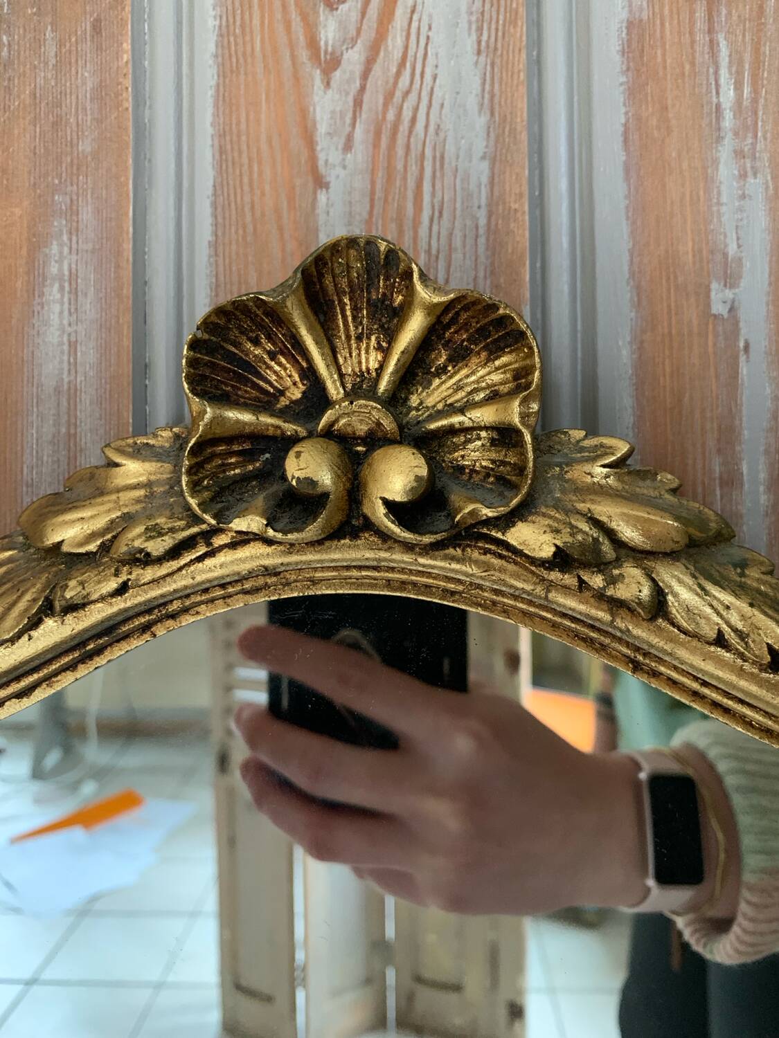 Shell mirror