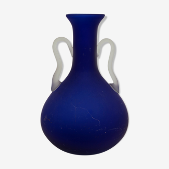 Vase grand verre bleu sablé