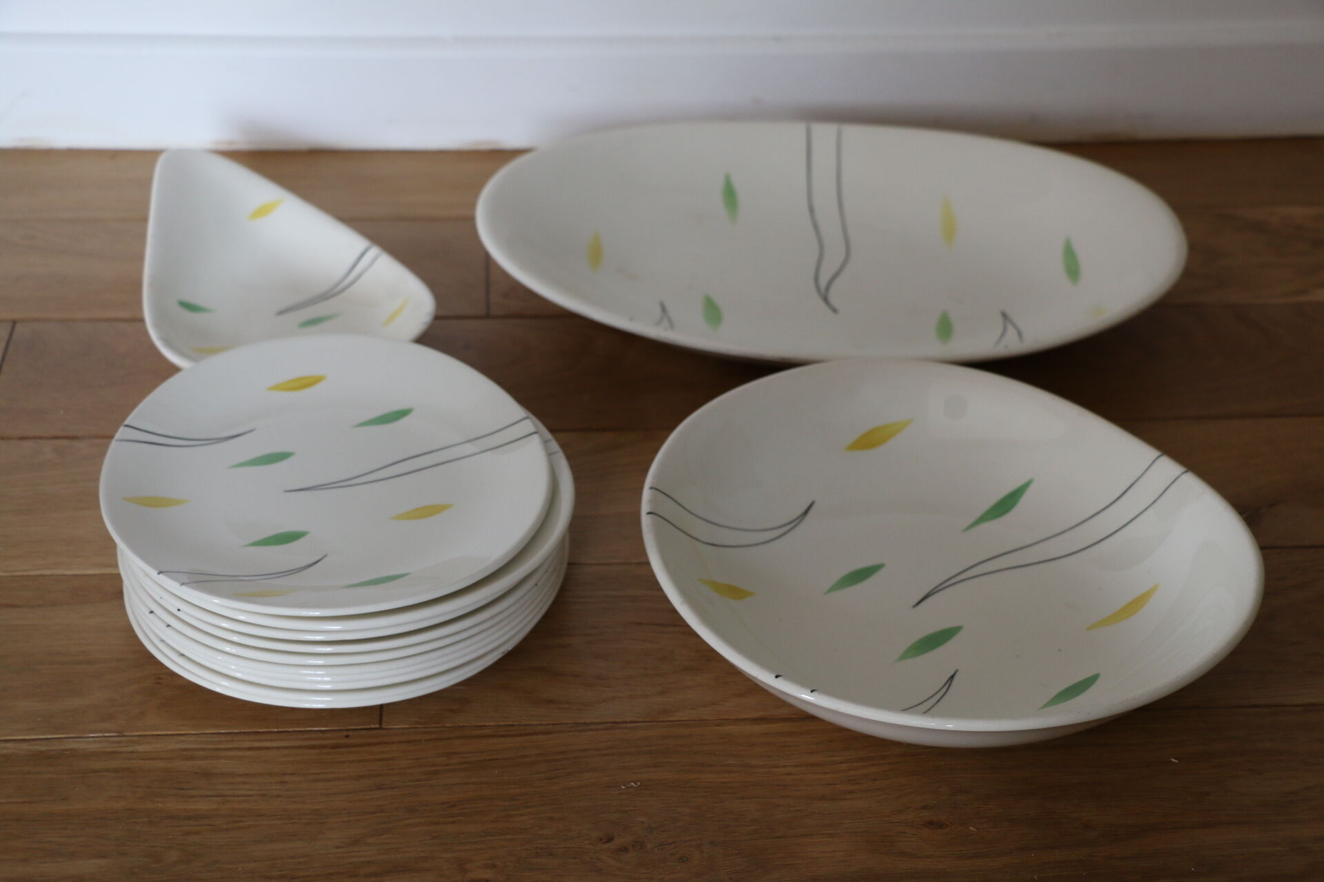 Set of Salins earthenware dishes