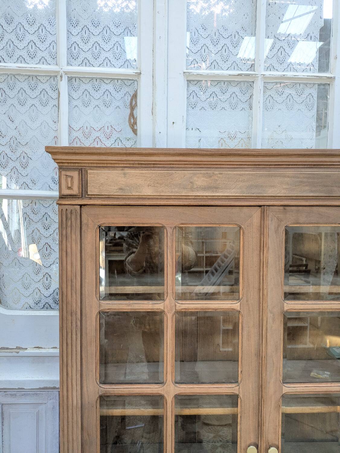 Glass cabinet