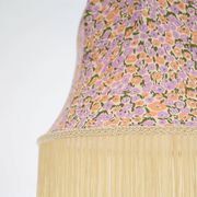 Suspension Armande forme "cloche" imprimée avec franges