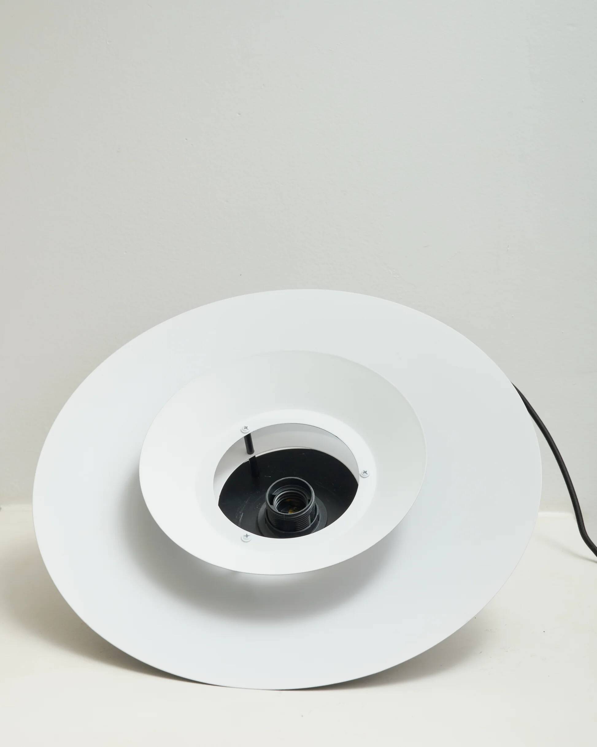 Bicolour white and black hanging lamp