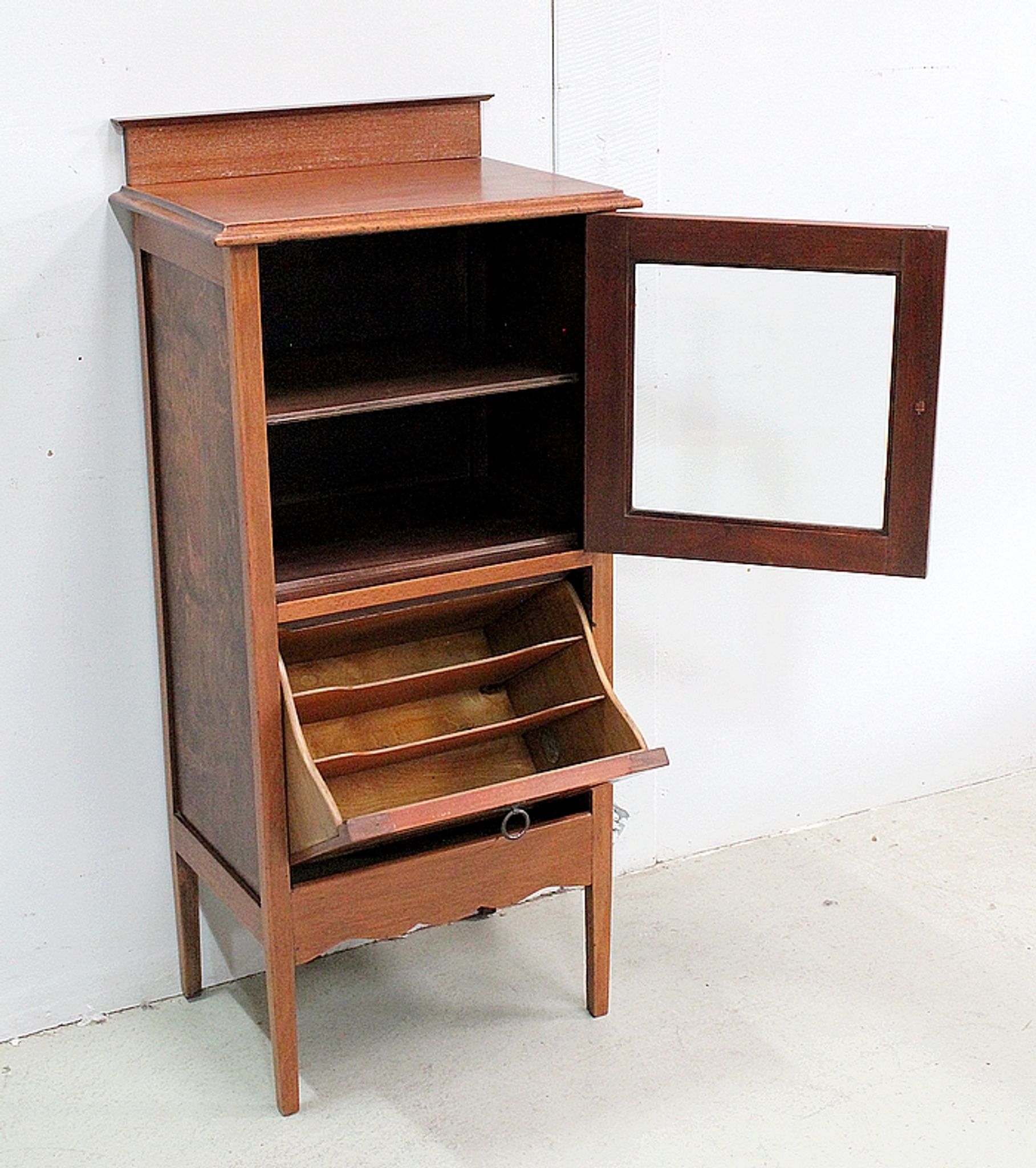 Meuble vitrine– 1920