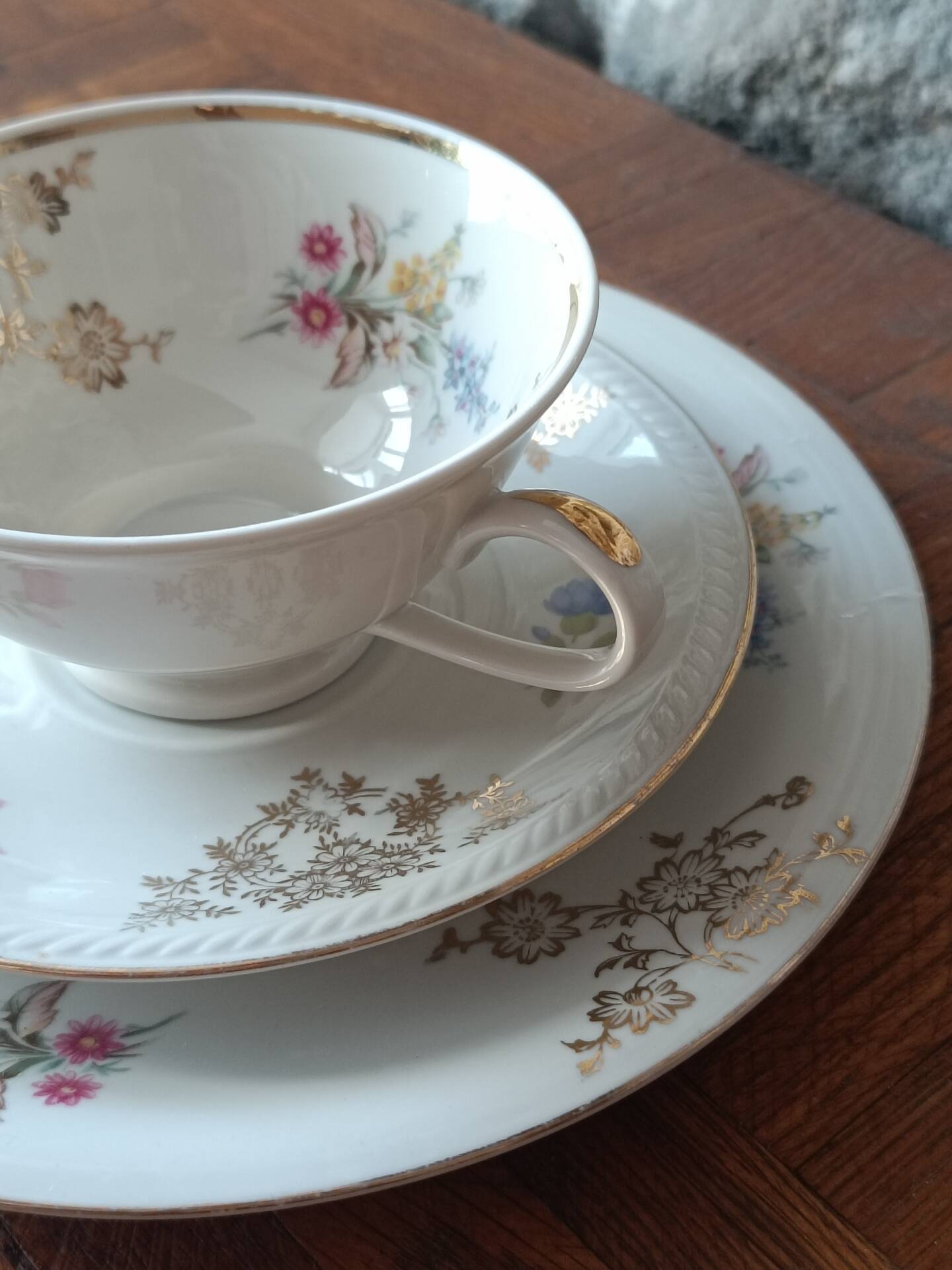 Antique porcelain trio Bavaria – cup, saucer, plate – flowers & do