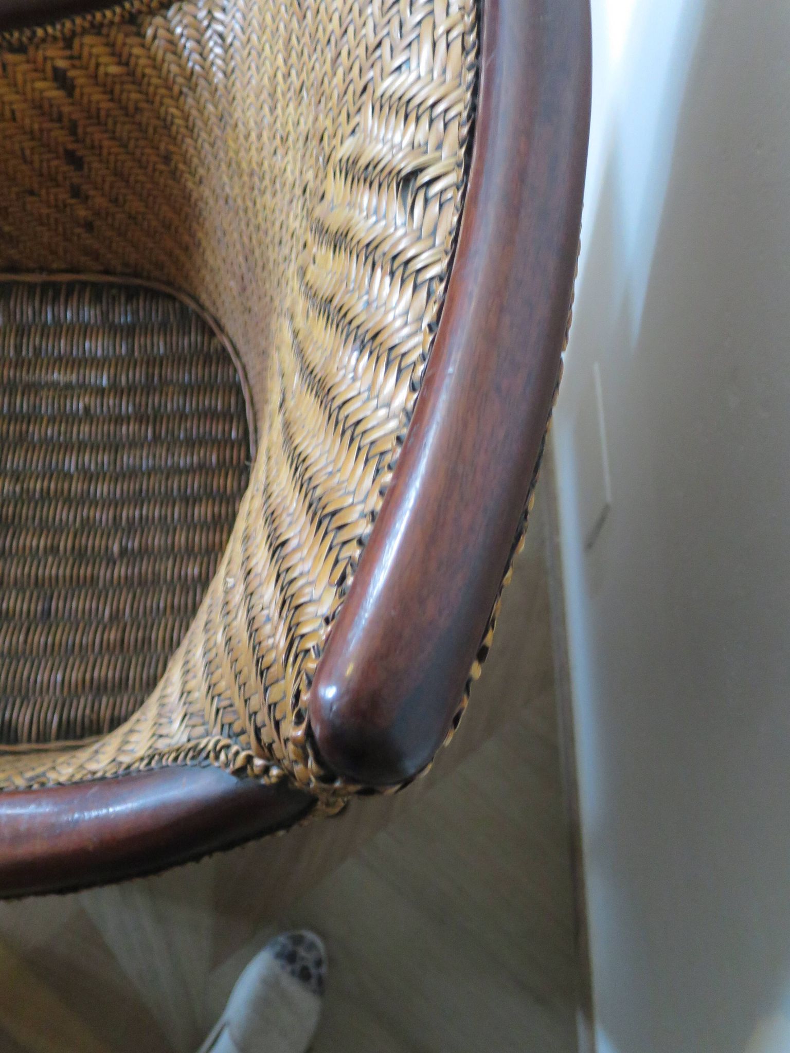 Set of 2 armchairs in woven rattan and exotic wood, 1980s