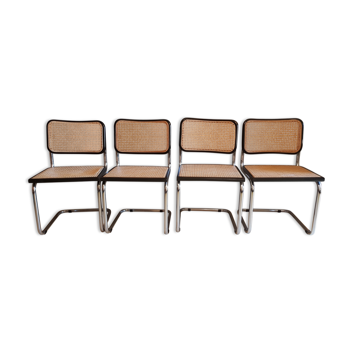 Suite de 4 chaises Breuer B32