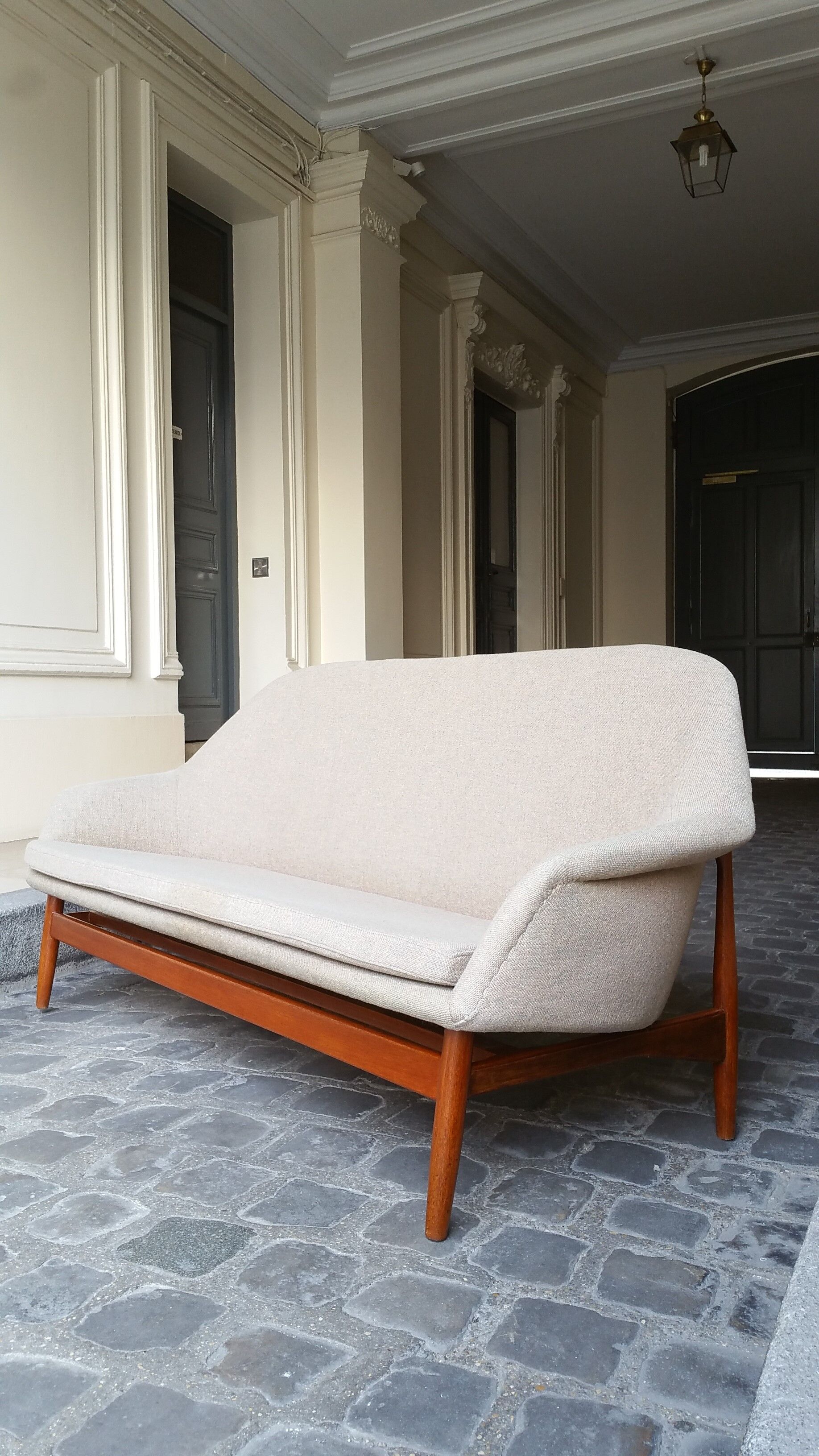 Sofa organic Danish Ib Kofod - Larsen for Carlo Gahrn of 1957