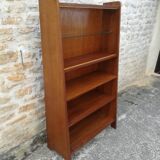 Vintage showcase library