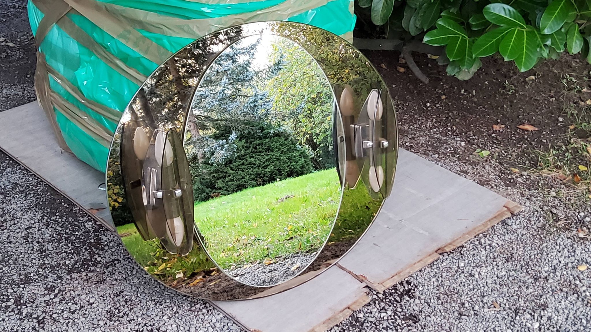 Miroir ovale avec 2 appliques double tains d’Antonio Lupi des années 80c