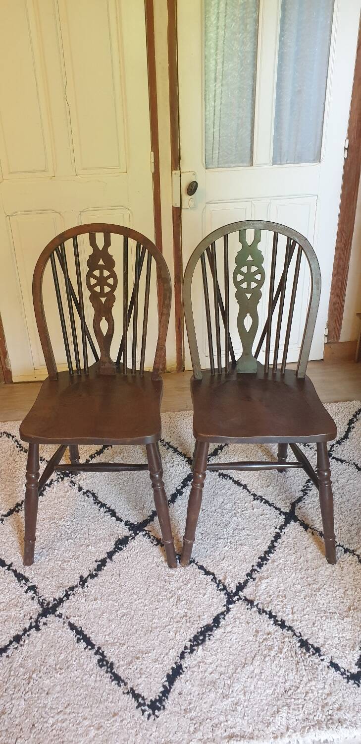 Pair of Windsor chairs