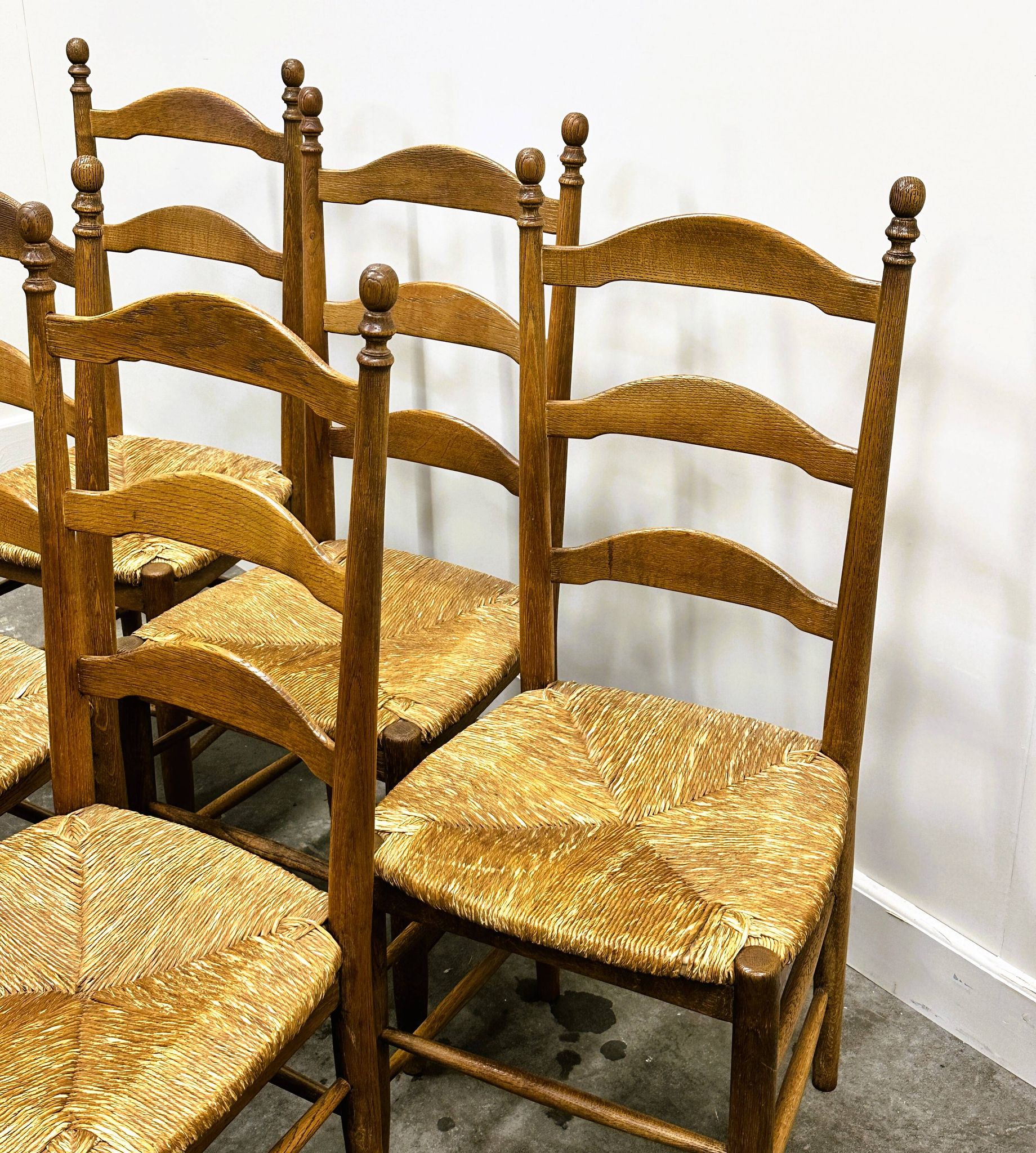 Set of 6 French Elegant Oak Farmhouse Country Dining Chairs wit Rush Seatin