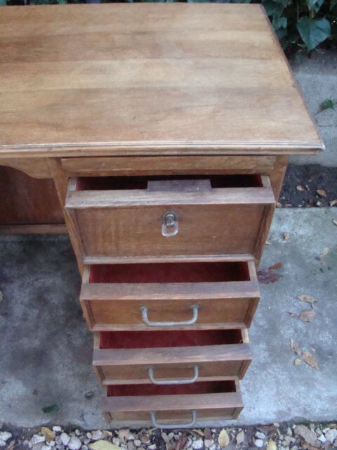 Old oak administration office