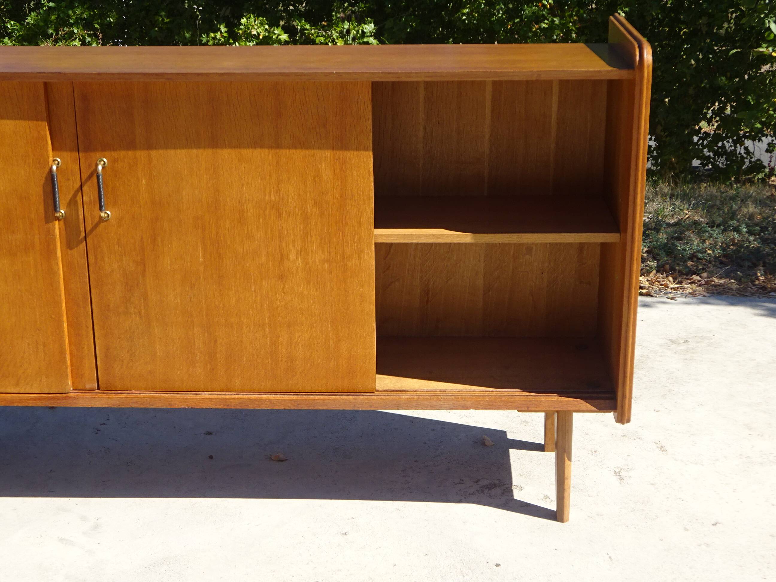 Enfilade vintage aux pieds compas par SAM