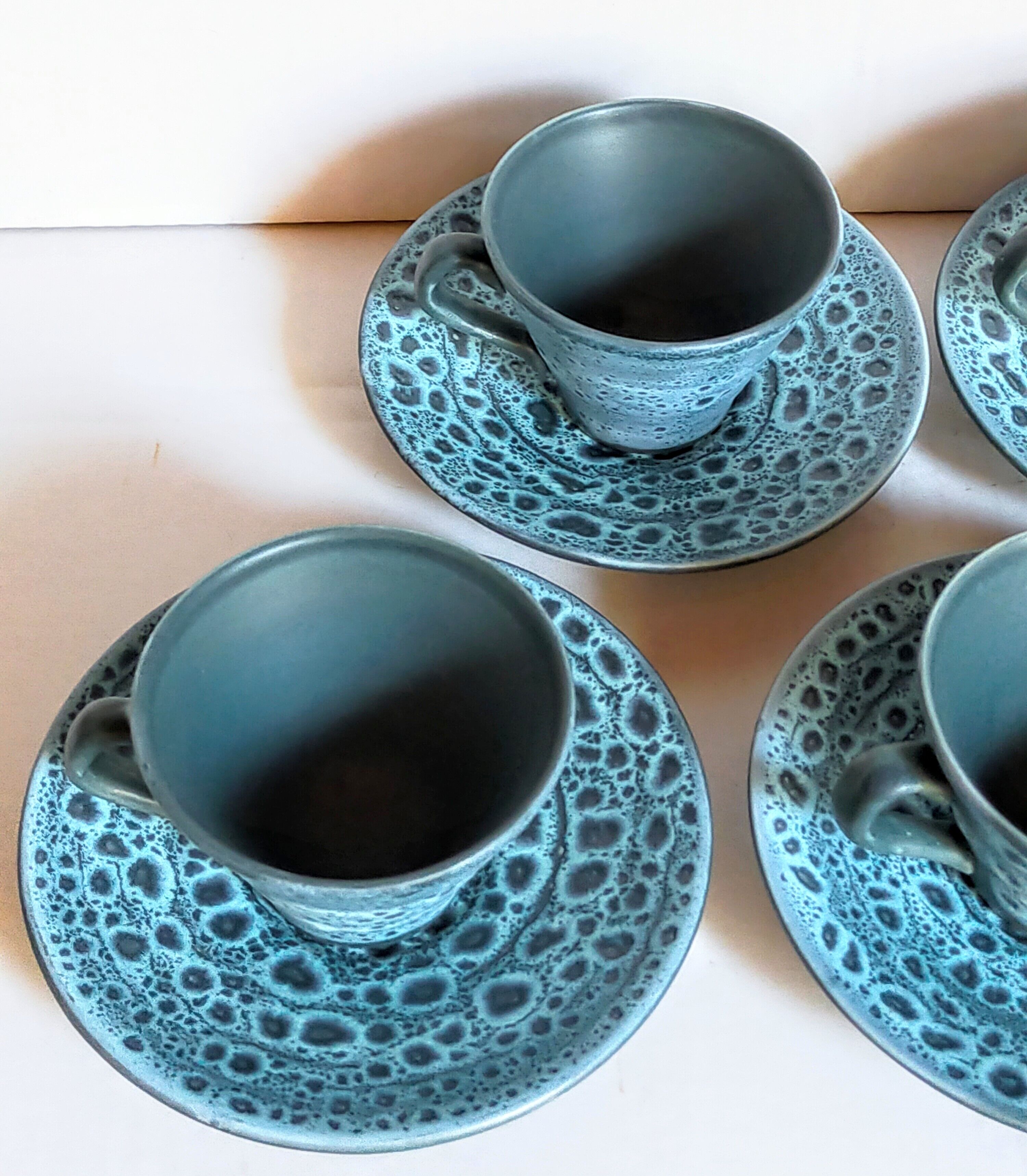 4 vintage fat lava ceramic cups