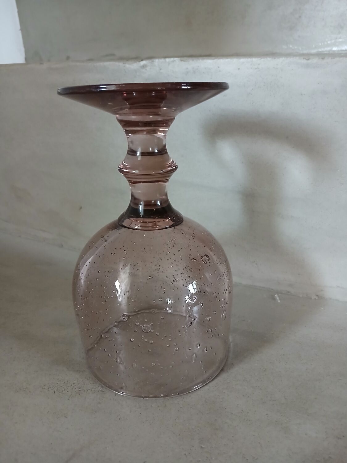 Large stemmed glass with bubble glass