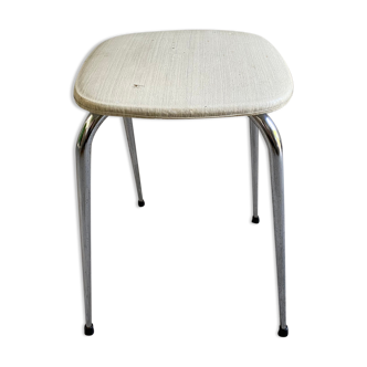 Tabouret vintage assise en skaï crème et pieds métal chromé