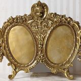 19th century "Victorian" double frame, gilded bronze decorated with acanthus & flower garlands