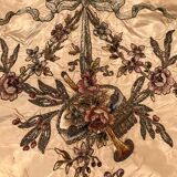 Bedspread converted into silk door with rich decorations embroidered in cinnamon, nineteenth