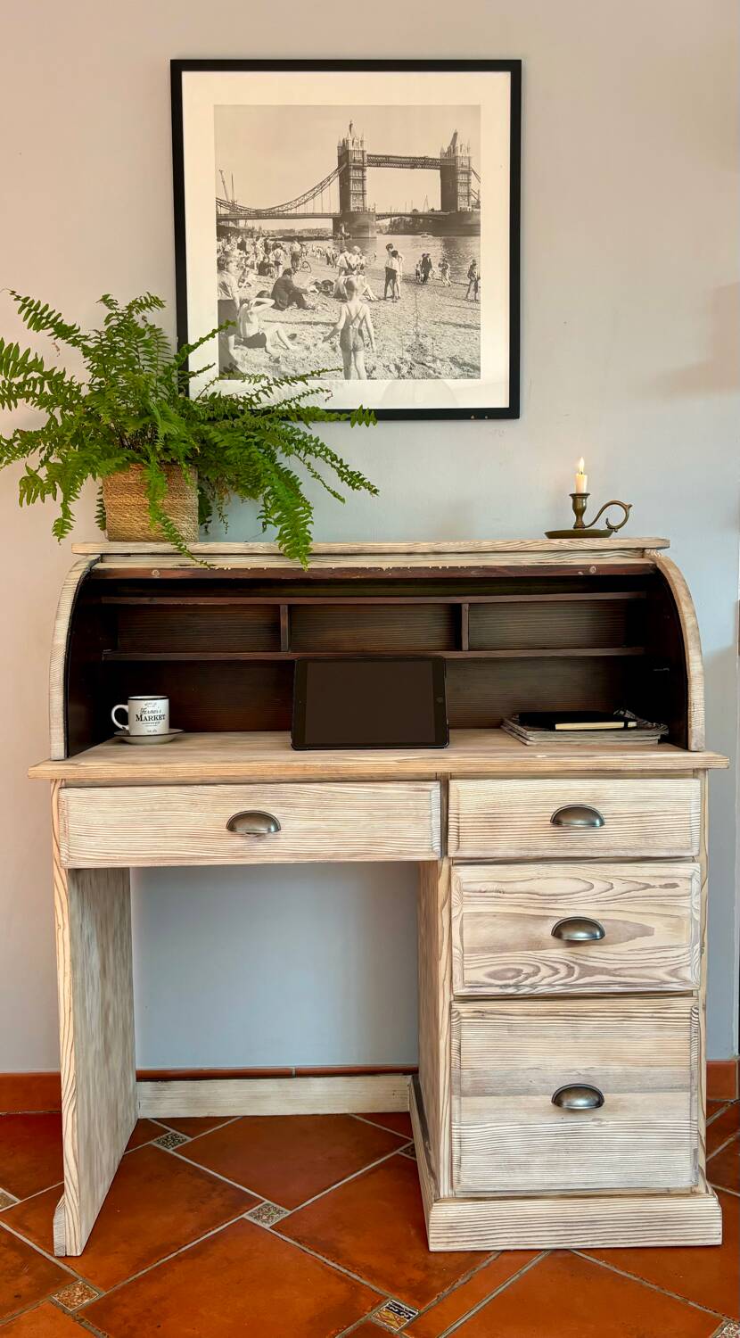 Charmant bureau en pin