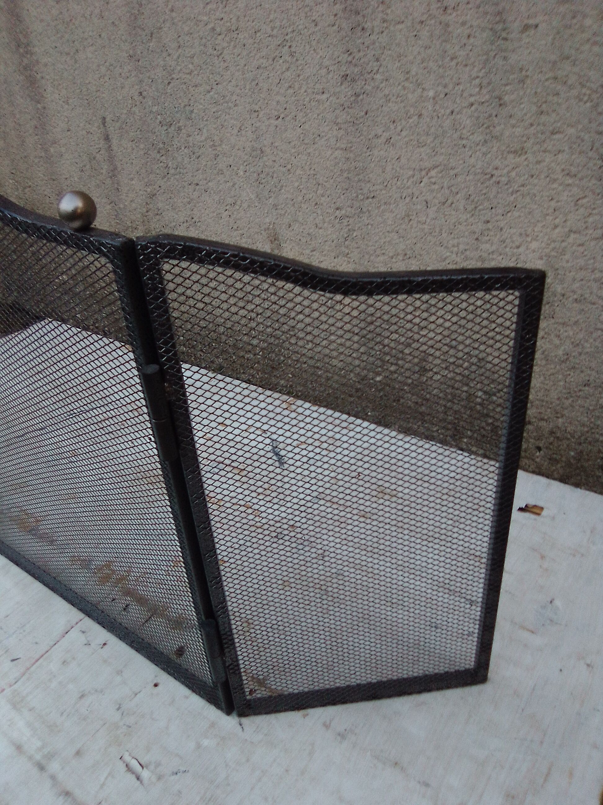 Fire firewall with 2 mesh shutters with 2 balls H 43 cm