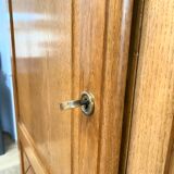 Asymmetrical cabinet