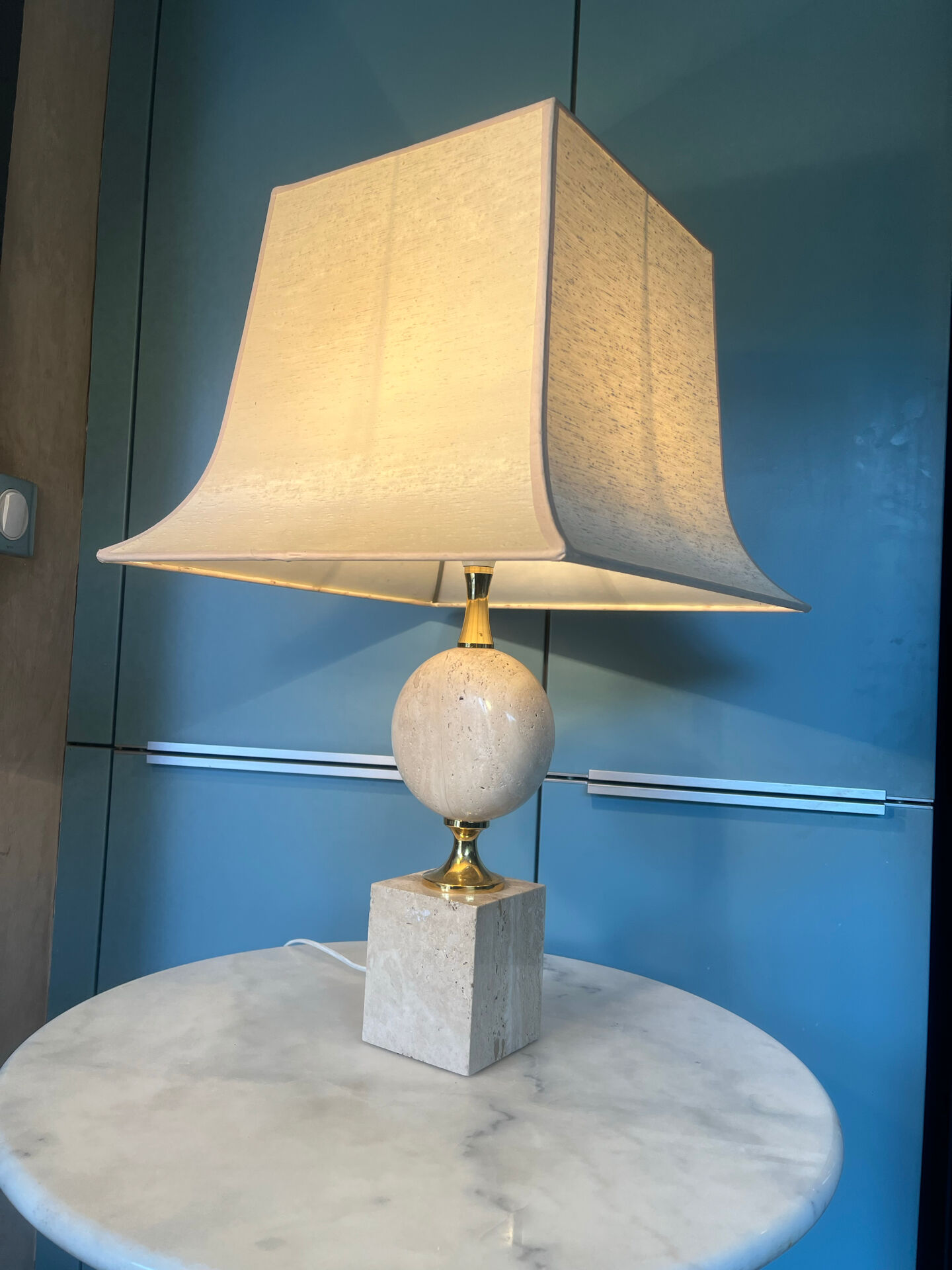 Lampe barbier en travertin 