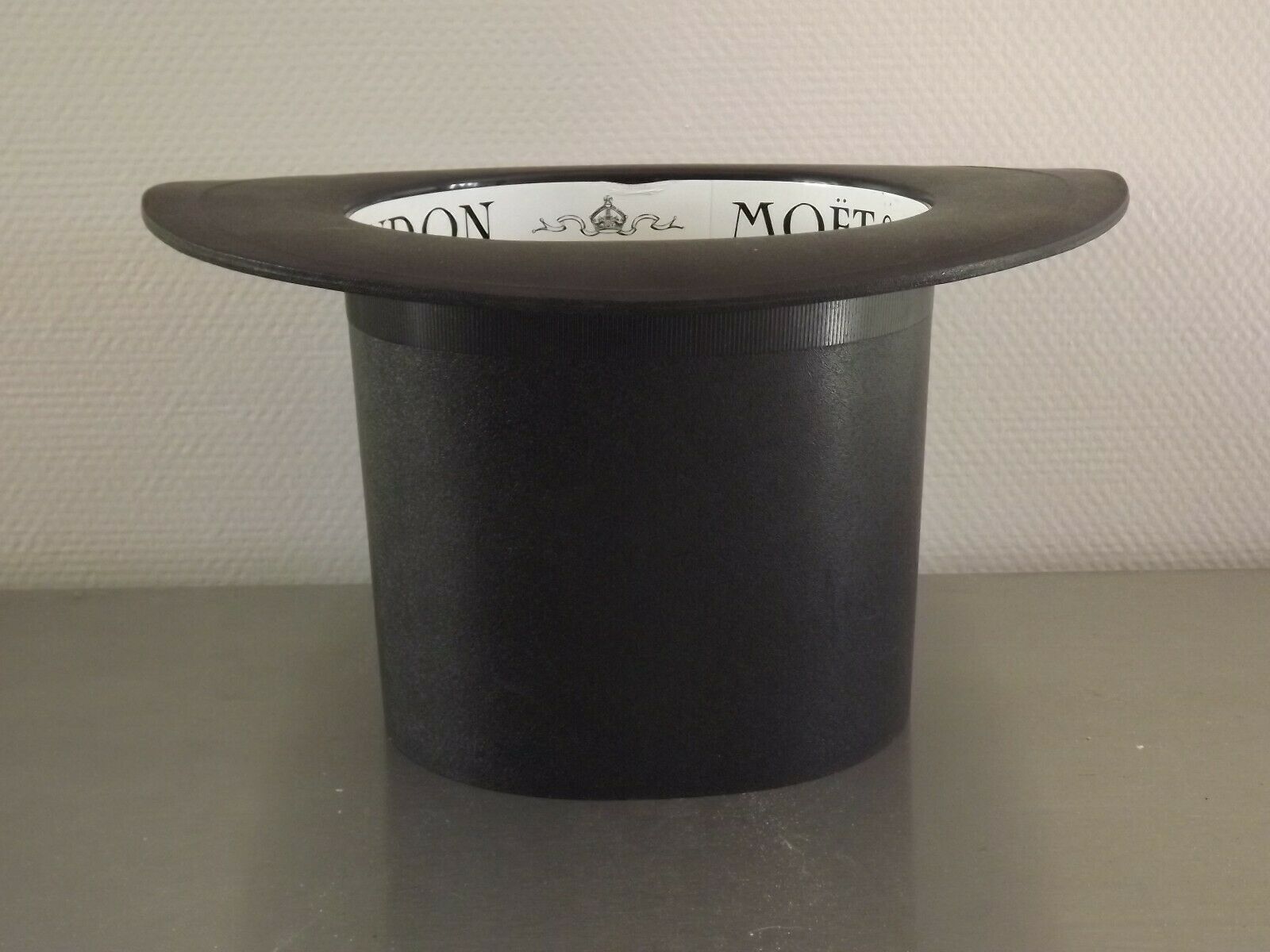 Vintage french hard plastic top hat champagne ice bucket  moet & chandon 3034