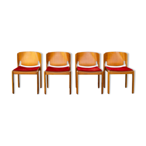 122 chaise par Vico Magistretti