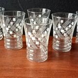 6 glasses 11 cl with vintage 1950 geometric patterns in white, France.