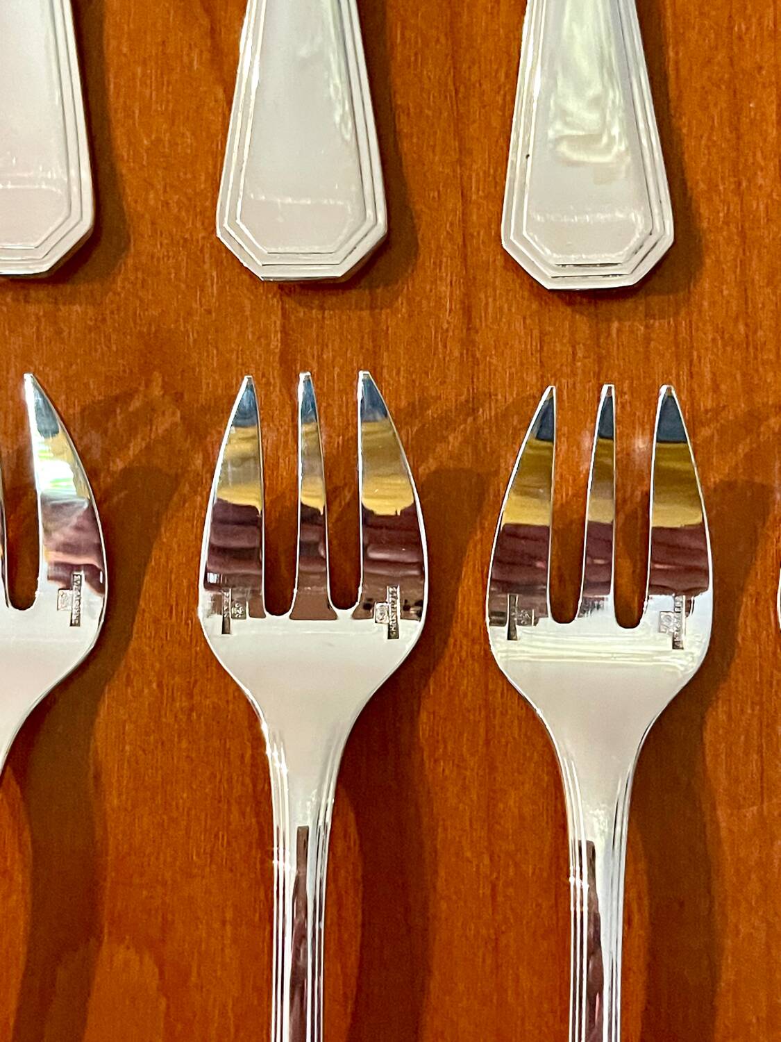 Christofle America, 12 oyster and shellfish forks, new condition