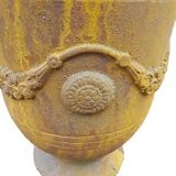 Anduse Medici vase in cast iron