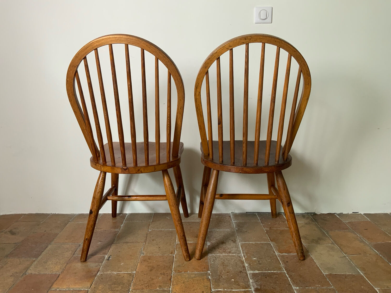 Paire de chaises anglaises en pin