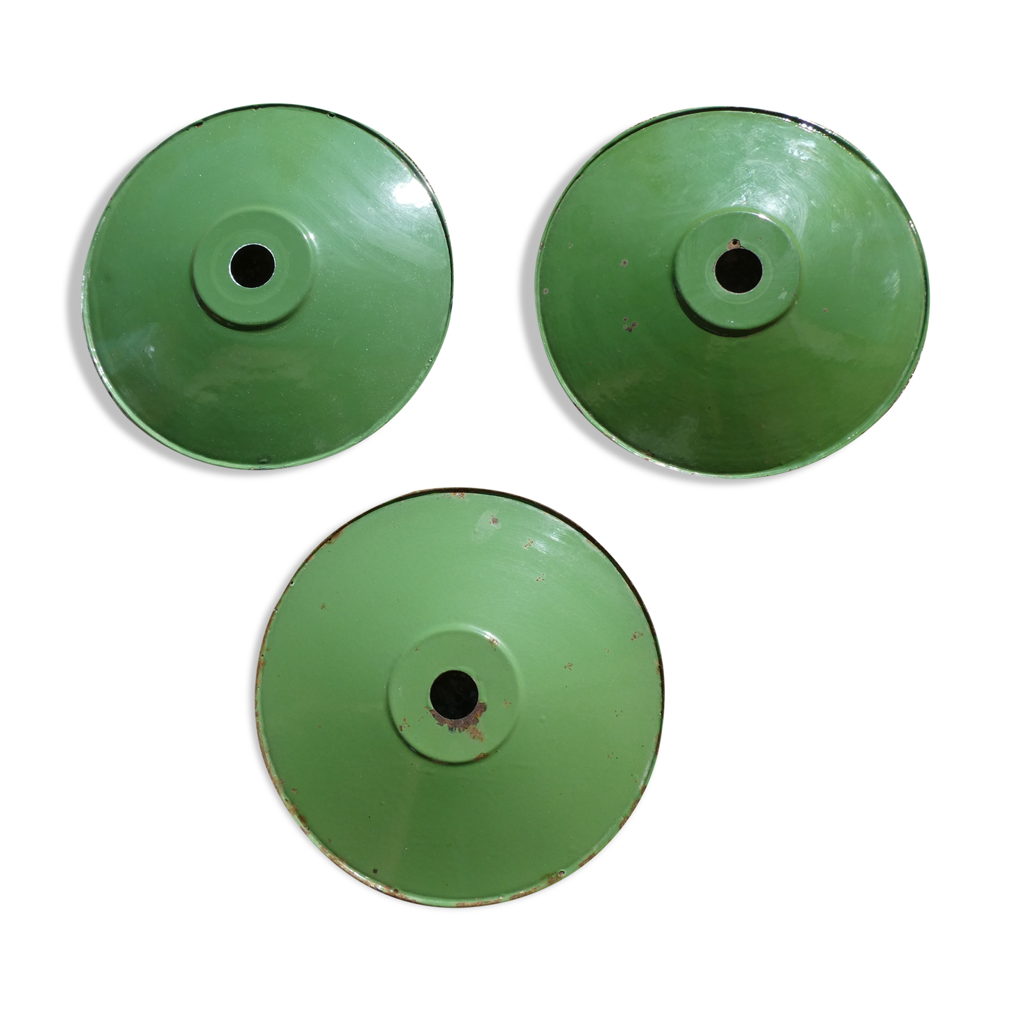 Set of 3 green lampshades in vintage enamelled sheet metal