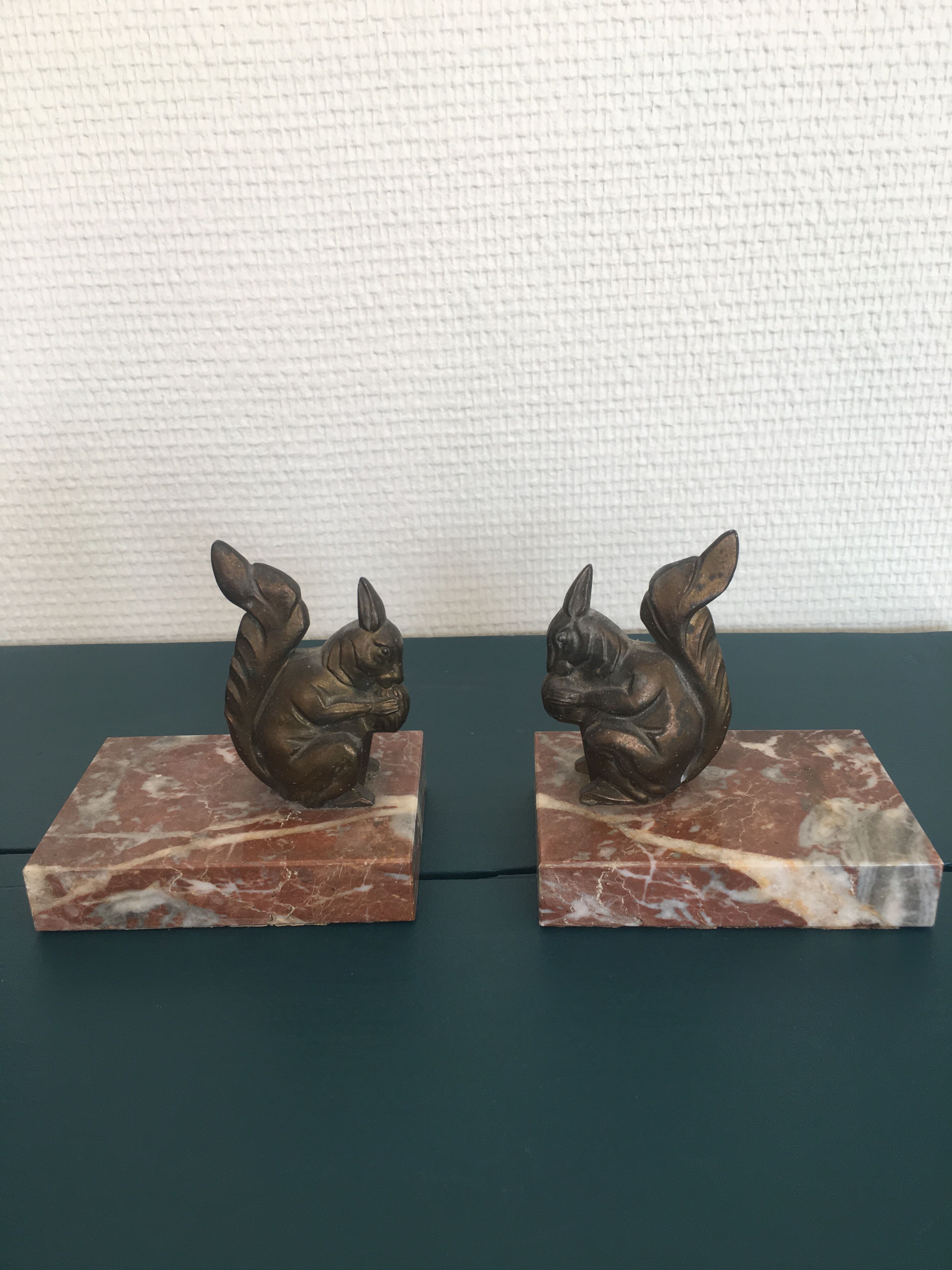 Pair of bookends squirrel