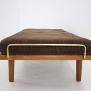 Daybed model GE19 by Hans J Wegner for Getema, Denmark, 1950