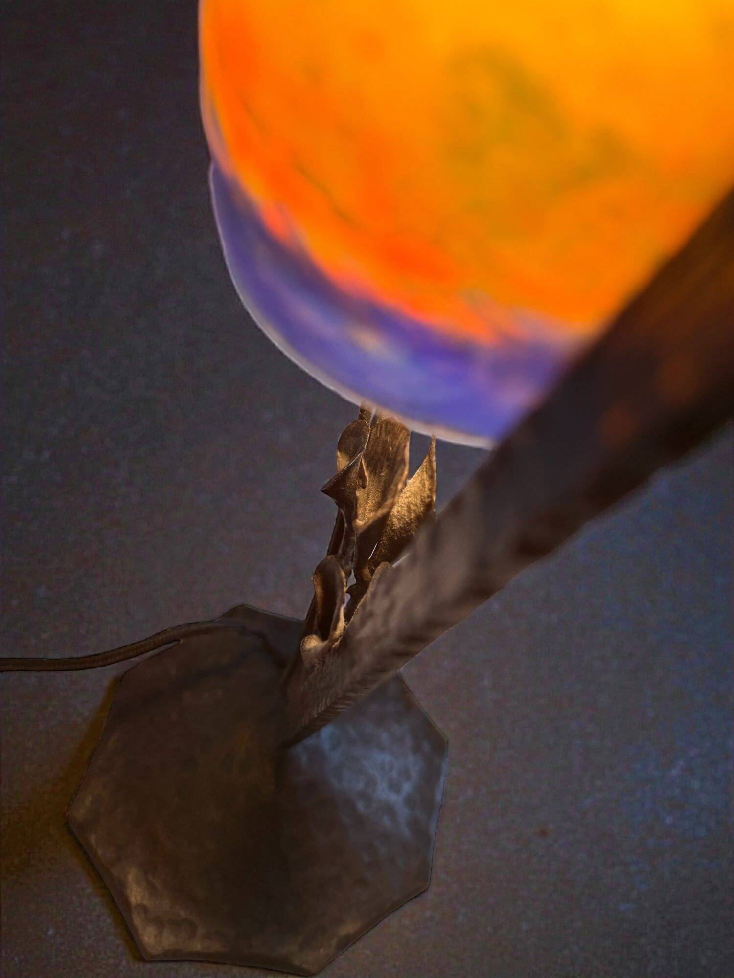 Art Deco lamp by Muller Frères Lunéville, signed glass, 1920.