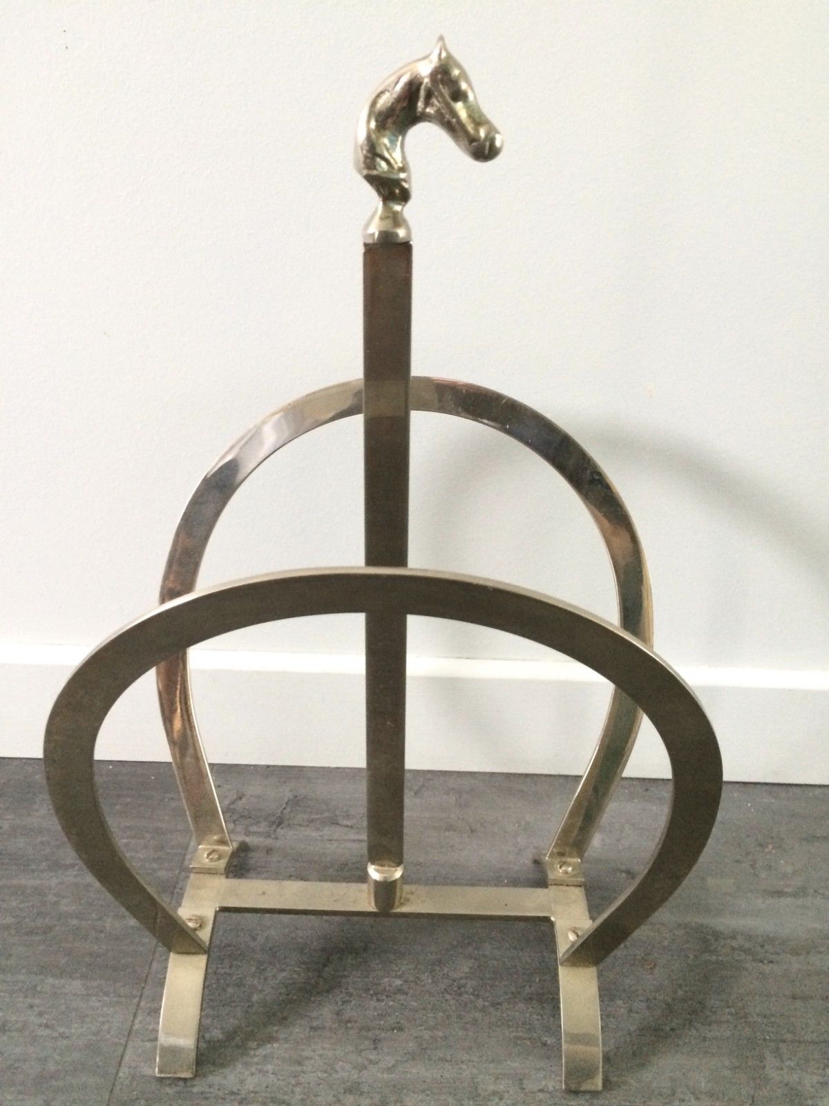 Magazine rack