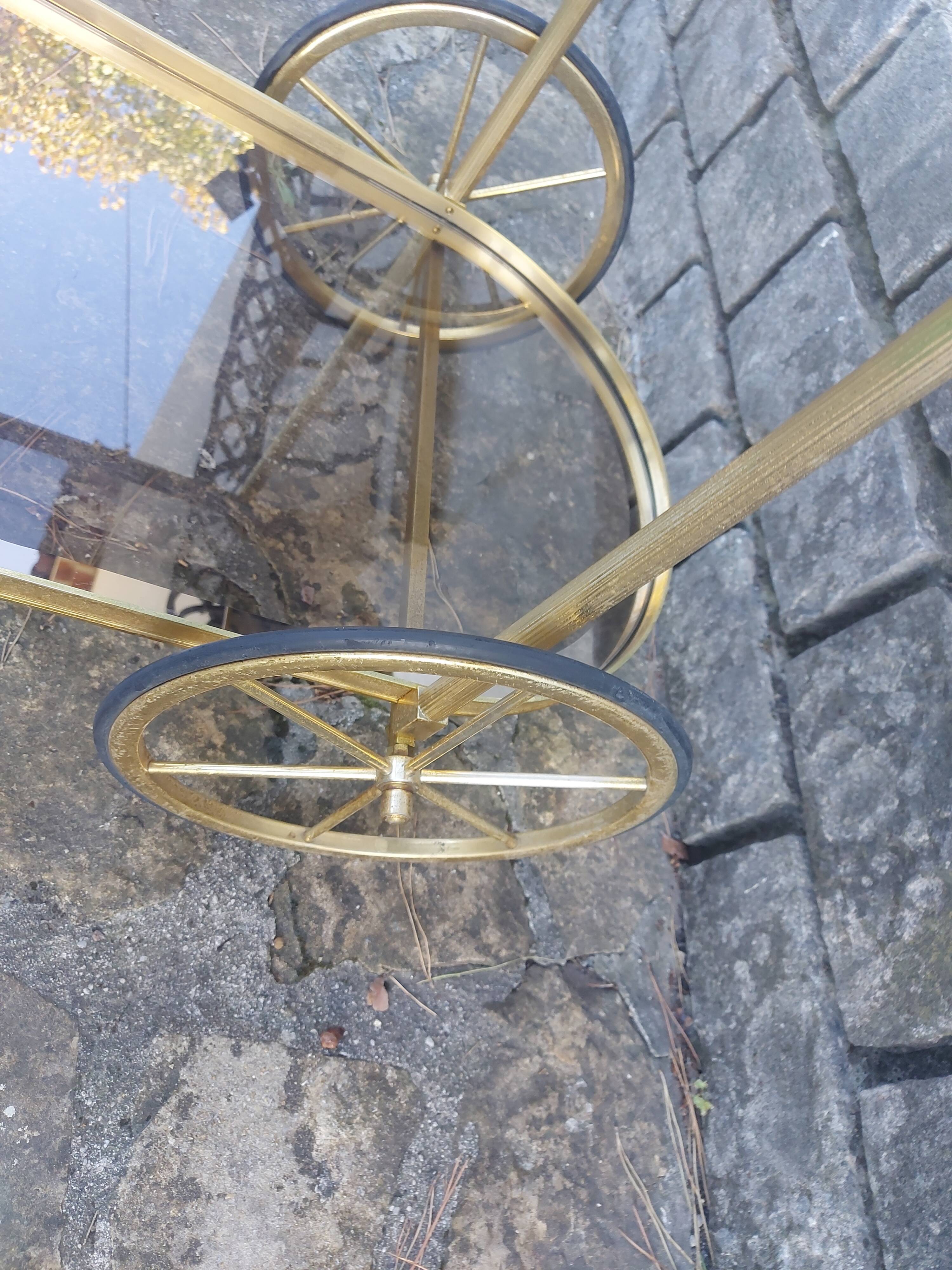 Vintage rolling metal dore service