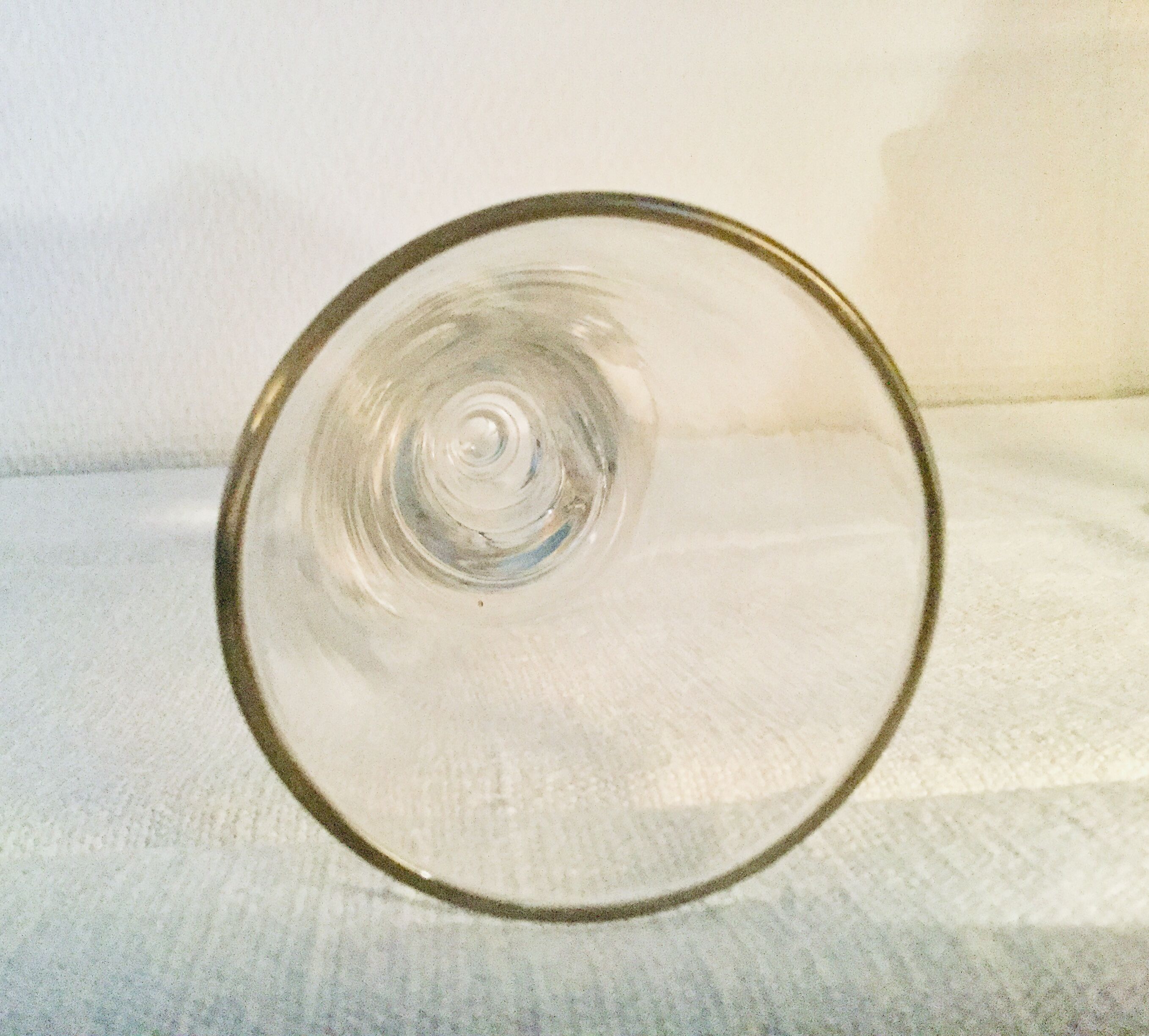 4 flûtes à champagne en verre soufflé