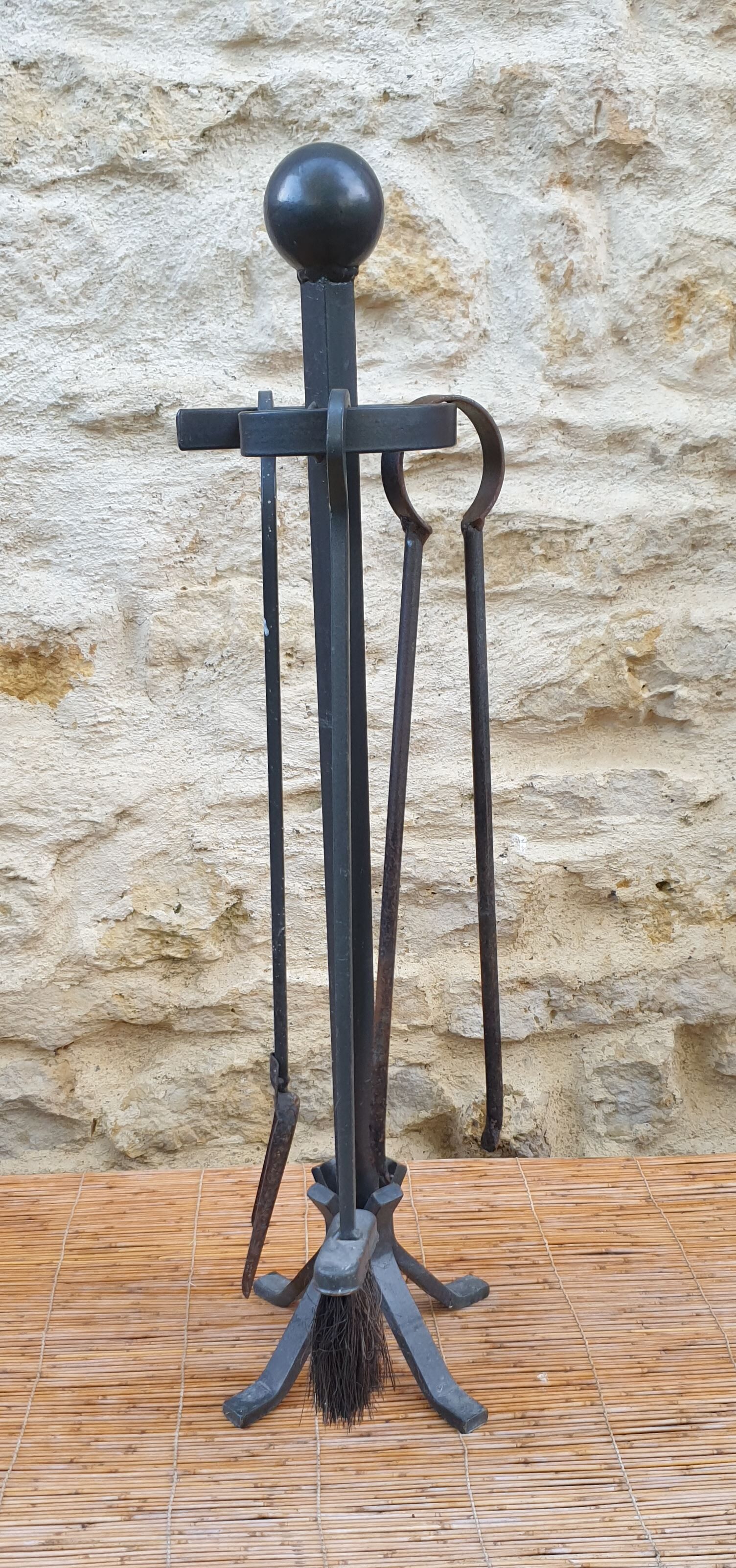 Wrought iron and cast iron chimney servant
