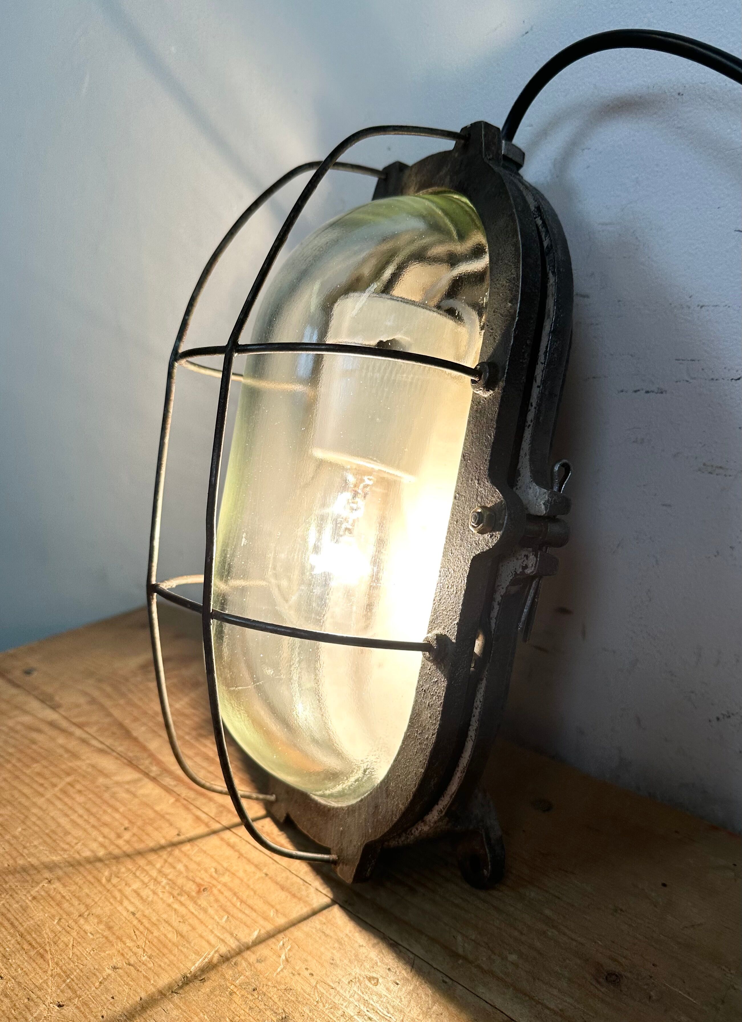 Industrial Cast Iron Wall Light, 1960s