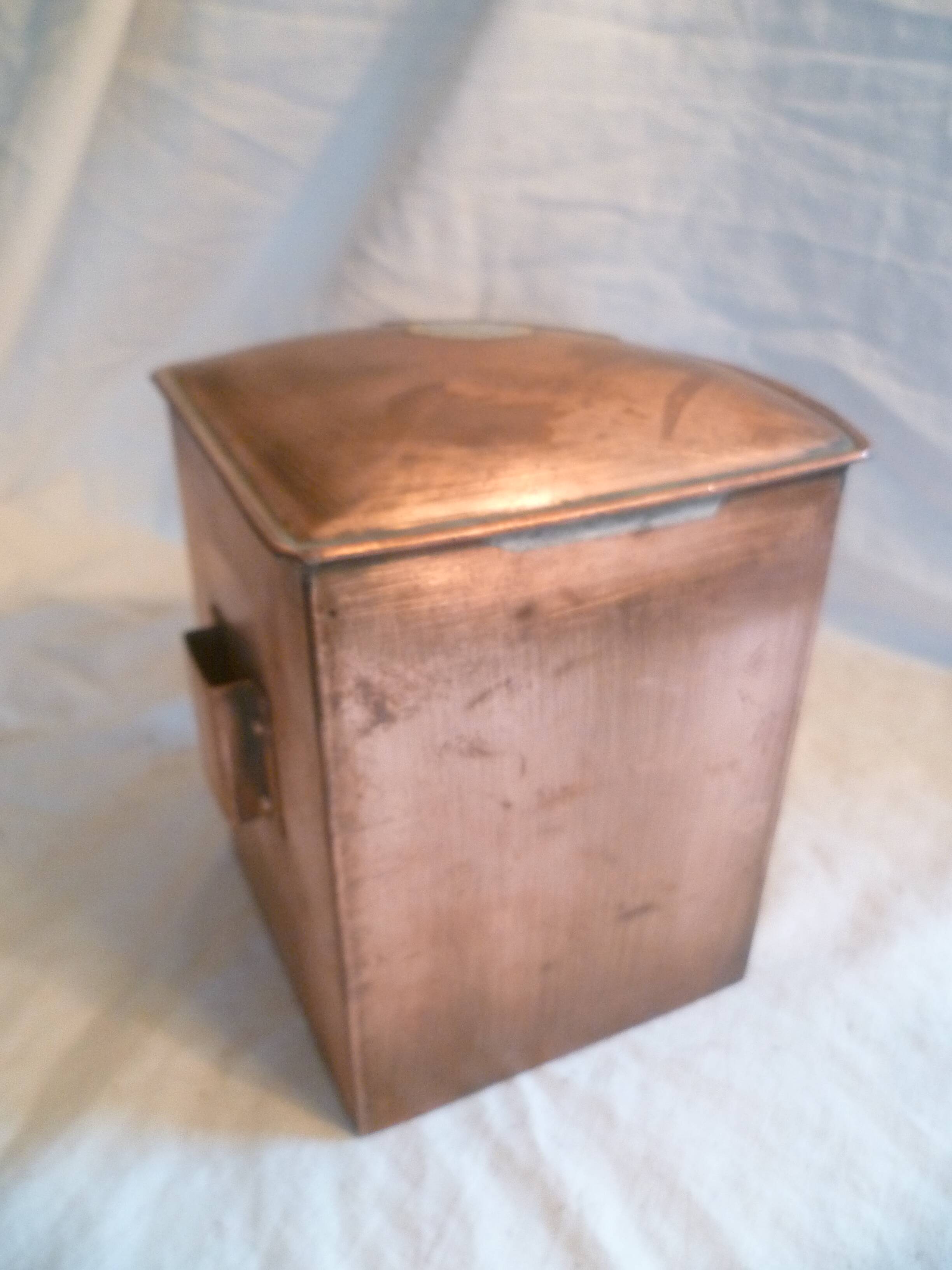 lantern lantern in copper and blue curved glass nautical object