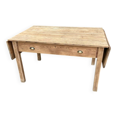Table ancienne en pin massif – esprit table de ferme au style rustique