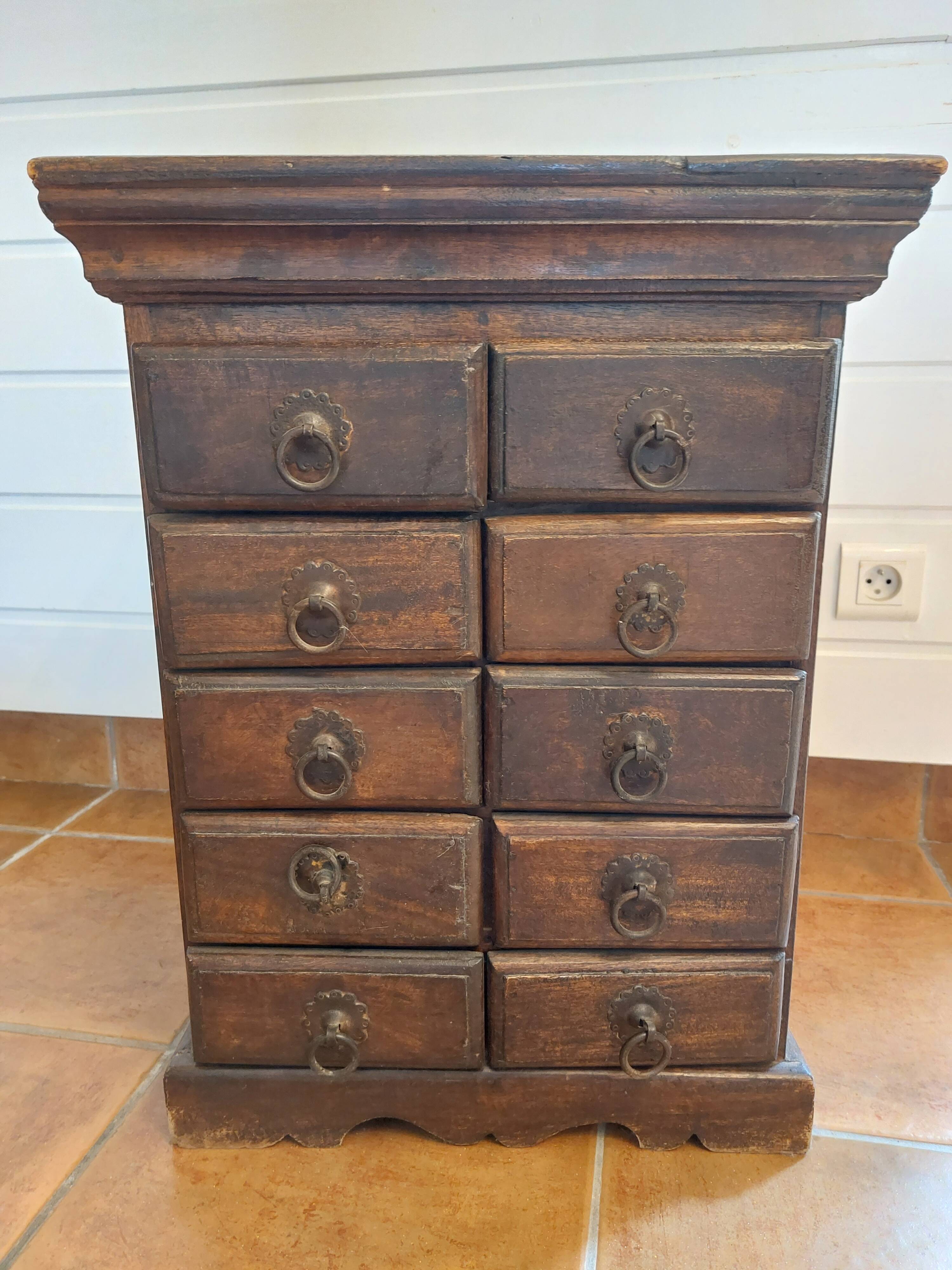 Small Indian cabinet with drawers