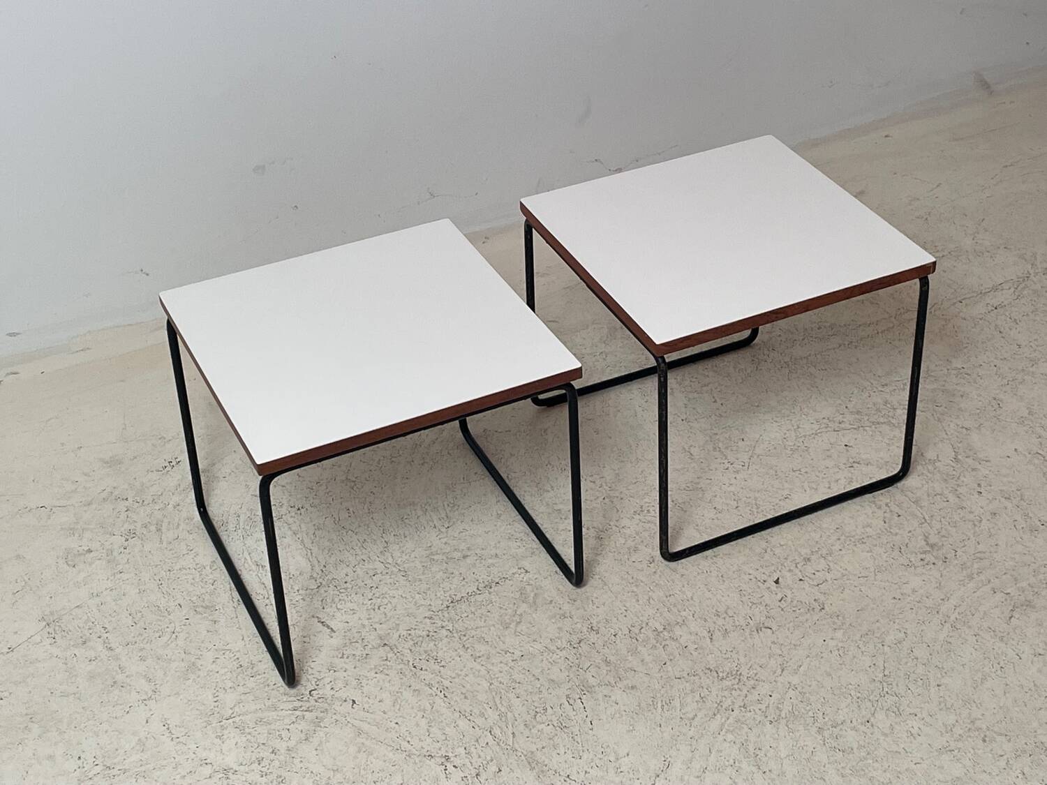 Paire de chevets par Pierre Guariche édition Steiner 1950