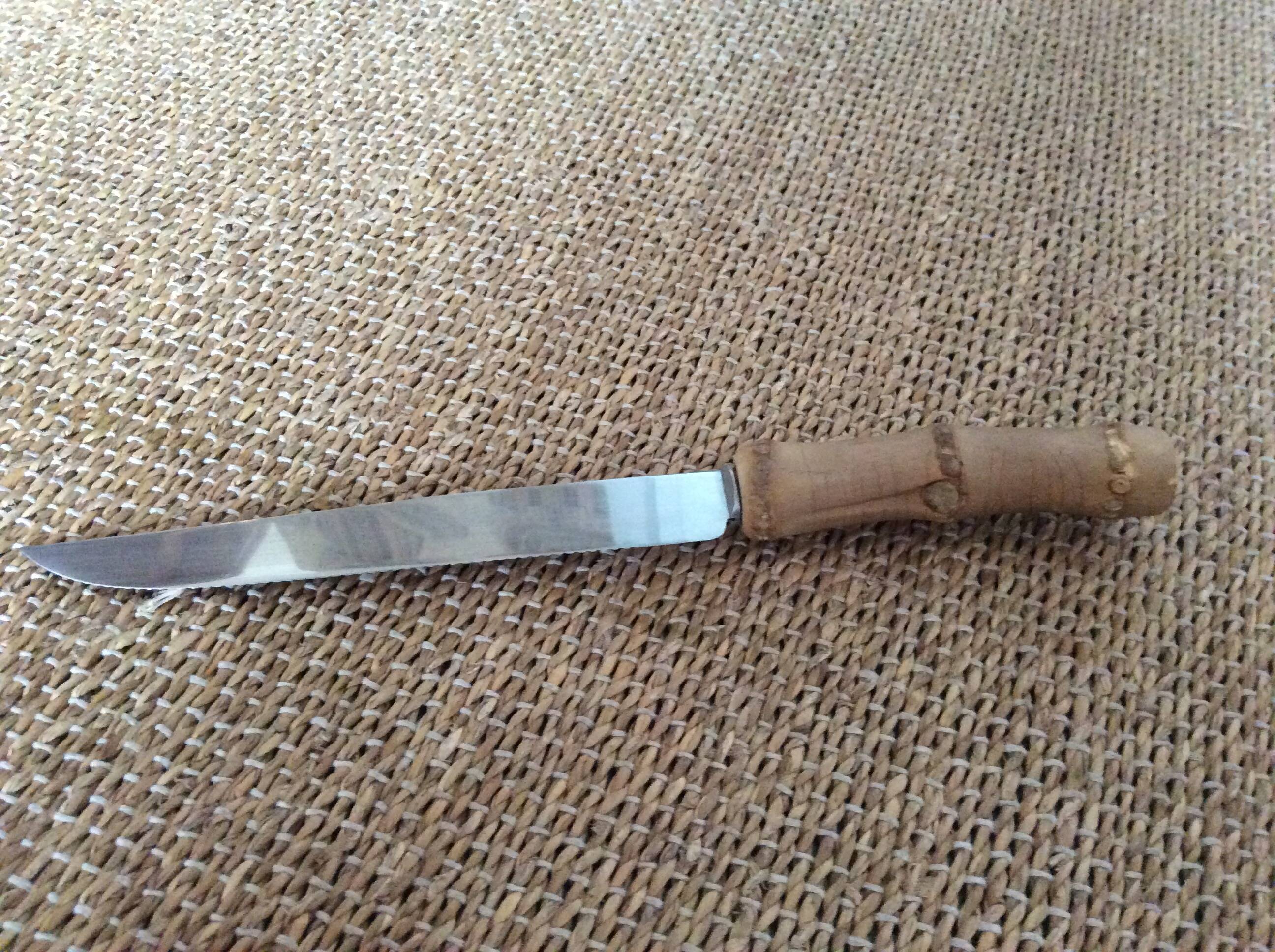 Bamboo bread knife