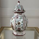 Baluster vase with lid